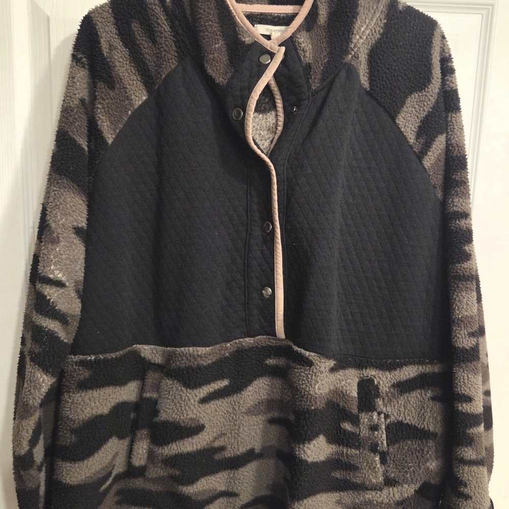 Maurices Black and Brown Camouflage Hoodie